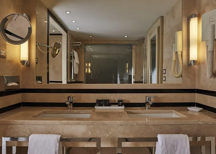 Fh55 Grand Palatino Hotel 4*