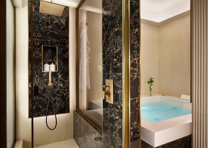 Otel Fh55 Grand Palatino 4*